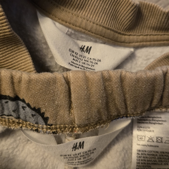 H&M Dragon Sweatsuit - Picture 3 of 3